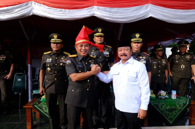 
 Hadiri Penutupan Dikmata, Wabup Gowa: Prajurit TNI AD Harus Loyal dan Profesional