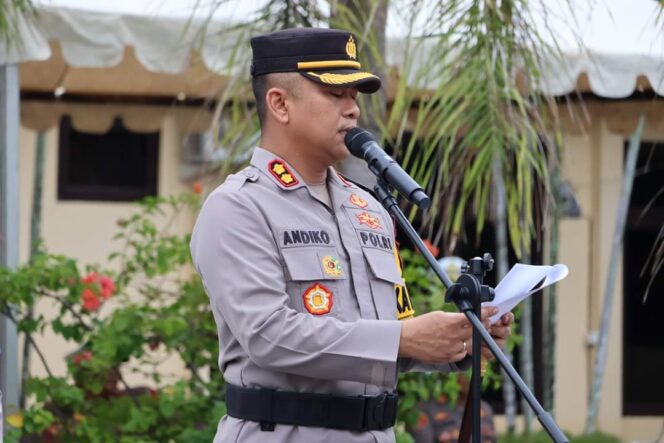 
 Kapolres Pinrang Pimpin Apel Pasukan Operasi Ketupat Tahun 2024