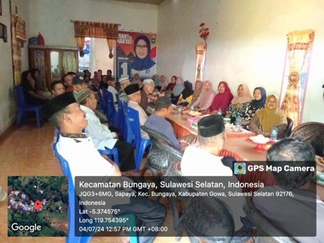 
 Husniah Talenrang Hadiri Sunatan Massal Dan Sisir 4 Desa Di Kecamatan Bungaya