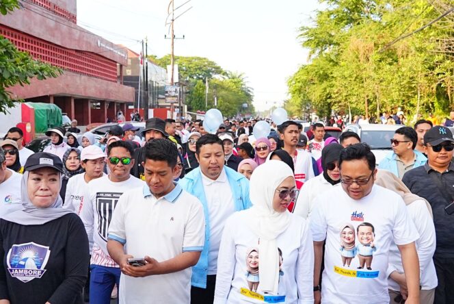 
 Bersama Andalan, Husniah-Darmawangsyah Kompak Meriahkan Jalan Sehat Anti Mager