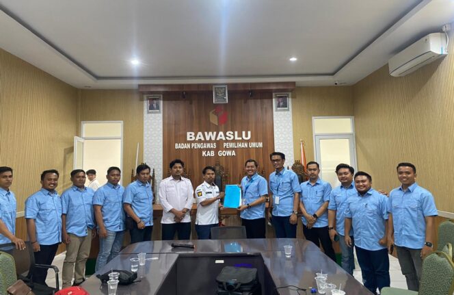 
 Ketua DPW PPP Sulsel Dan Perangkat Desa Terlapor Di Bawaslu Gowa Oleh Tim Hukum Hati Damai