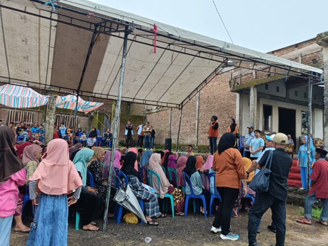 
 Blusukan Usai HUT Gowa, Husniah Talenrang Tegaskan Komitmen Bangun Infrastruktur dan Sejahterakan Petani