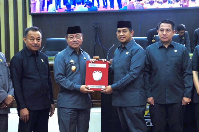 
 Ranperda RPJPD 2025-2045 dan APBD 2025 Gowa Disetujui Untuk Keberlanjutan Program Pemkab Gowa