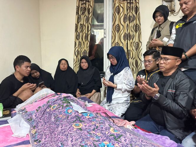 
 Husniah Talenrang Sampaikan Belasungkawa, Kenang Jasa Indar Menangkan Hati Damai