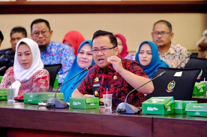 
					Hadiri Rakor TPPS Sulsel, Wabup Darmawangsyah Targetkan Stunting Gowa Turun di Angka 18 Persen
