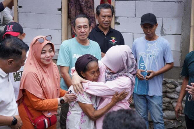 
					Kunjungi Keluarga Miskin Ekstrem, Bupati Gowa Disambut Haru Masyarakat Penerima Manfaat Bedah Rumah