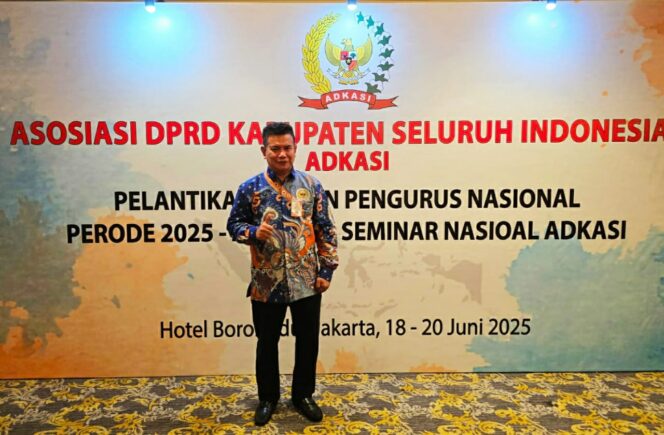 
					Ketua DPRD Gowa Dilantik Waketum DPN ADKASI, Babak Baru Tokoh Politik Gowa Dipanggung Nasional