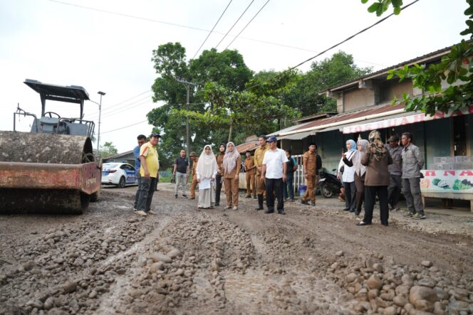 
					Pemkab Gowa-Pemprov Sulsel Lakukan Penanganan Sementara Jalan Poros Menuju Malino