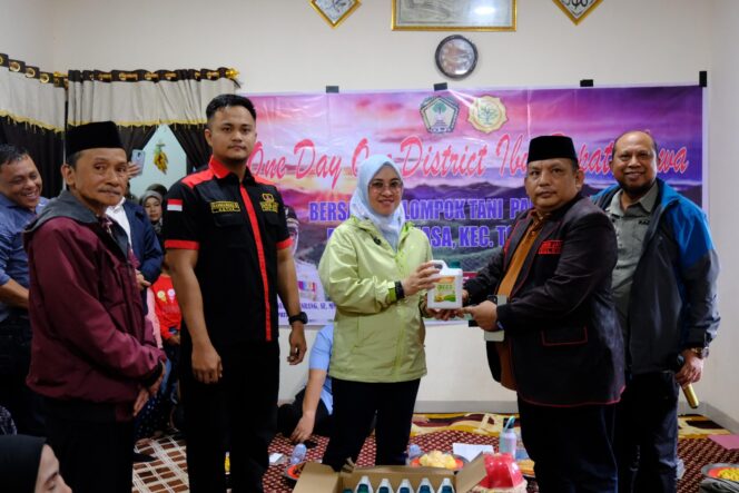 
					GRIB JAYA Sulsel Bagikan 1000 Pupuk Cair Kepada Petani, Bupati Gowa Beri Apresiasi dan Sebut Contoh Kolaborasi dan Kepedulian