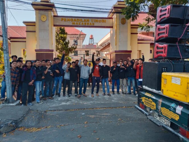 
					AMPK Sulsel Geruduk Pengadilan Tinggi Makassar, Tuntut Pengusaha Skincare Ilegal Divonis Berdasarkan Fakta Hukum Tanpa Intervensi
