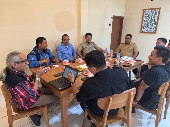 
					Jelang Bimtek, LACAK Center Gelar FGD