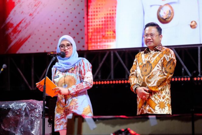 
					Malam Resepsi Kenegaraan HUT ke-80 RI, Bupati Husniah Apresiasi Keberhasilan Anggota Paskibraka