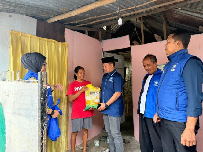 
					Harlah PAN ke-27, DPD PAN Gowa Berbagi Pangan Kepada Masyarakat.
