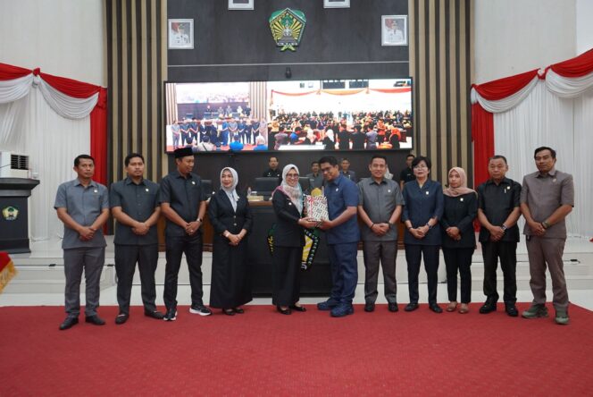 
					DPRD Gowa Terima Nota Keuangan dan Ranperda Perubahan APBD 2025
