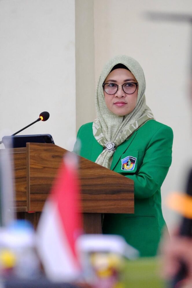 
					Raih Predikat Cumlaude, Bupati Gowa Husniah Talenrang Resmi Sandang Gelar Doktor