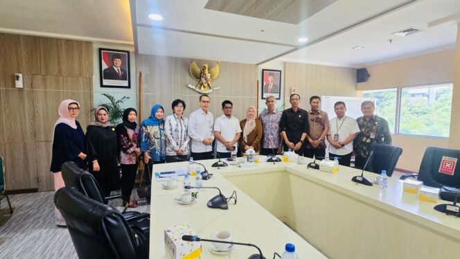 
					Perjuangkan Aspirasi Petani, Dipimipin Wakil Ketua Hasrul Rajab, Komisi II DPRD Gowa Konsultasi di Kementan RI