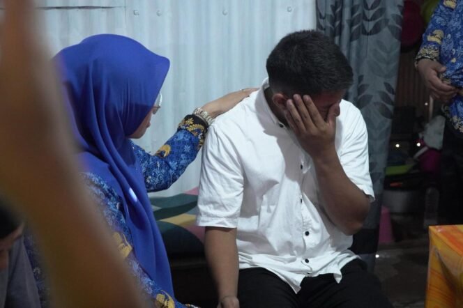 
					Pemkab-Baznas Bantu Perbaikan Rumah Tenaga Kebersihan Rujab Bupati Gowa