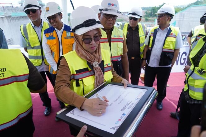 
					Progres Konstruksi Pembangunan Bendungan Jenelata Hampir 20 persen