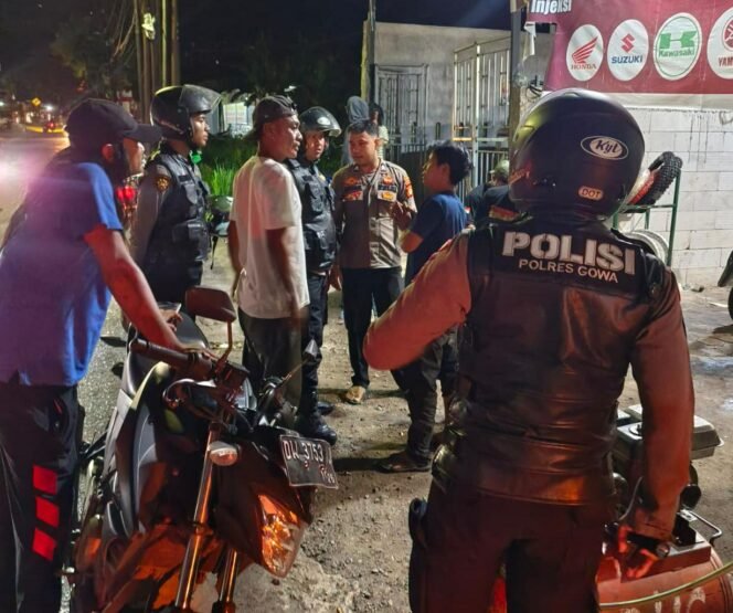 
					Dugaan Dipicu Minuman Beralkohol, Samapta Polres Gowa Amankan Pelaku Keributan di Somba Opu