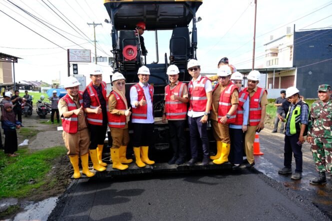 
					Bupati Gowa Nilai Pengerjaan Jalan Paket 2 Tingkatkan Konektivitas Antarwilayah