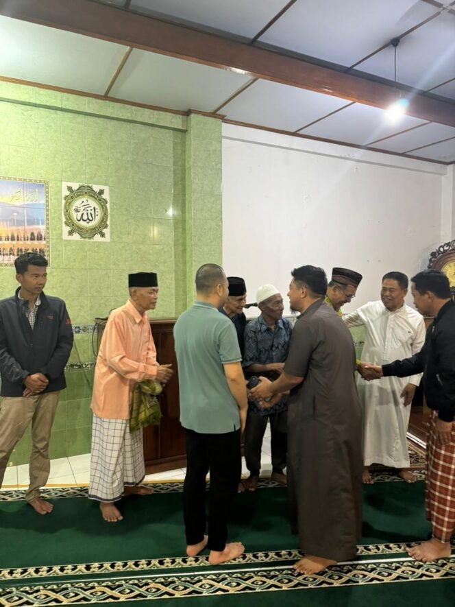 
					Sholat Subuh Berjamaah Warnai Kunjungan Kerja Legislator Gowa di Yogyakarta
