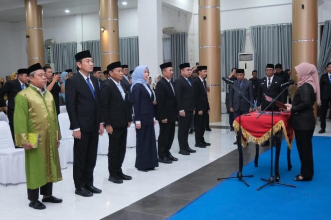 
					Bupati Gowa Lantik Pejabat Eselon II, Minta Kinerja Berbasis Data dan Berorientasi Solusi