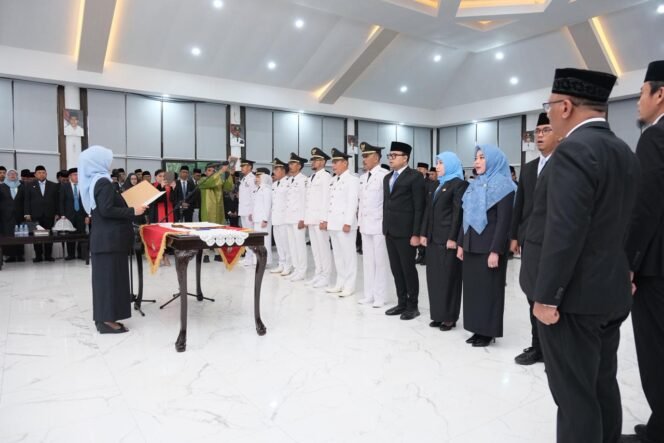 
					Lantik 124 Pejabat, Bupati Gowa Tegaskan Komitmen Loyalitas dan Profesionalisme