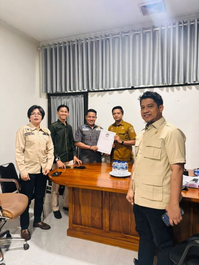 
					DPRD Gowa Serahkan Rekomendasi RDPU, Bentuk Pengawasan Konstitusional Demi Pulihkan Kepercayaan Publik