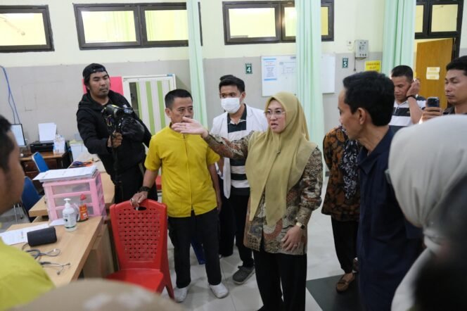 
					Pasca Kebakaran RSUD Syekh Yusuf, Bupati Gowa Pastikan Layanan Kesehatan Berjalan Normal