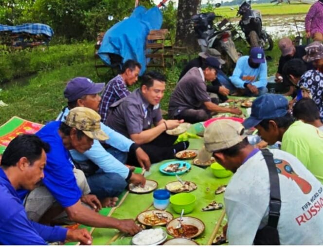 
					Wakil Ketua DPRD Gowa Taufik Surullah Serap Aspirasi Petani di Pattallassang, Bahas Berbagai Persoalan Pertanian