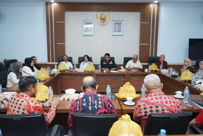 
					DPRD Gowa Gelar RDP Gabungan, Soroti Legalitas dan Dampak Retail Modern