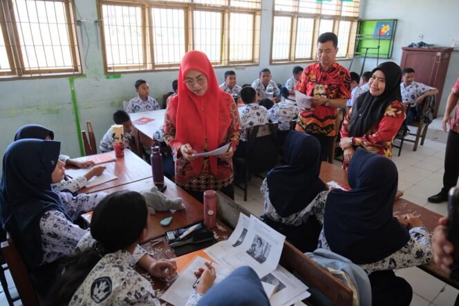 
					Pastikan Berjalan Baik, Bupati Gowa Tinjau Pembelajaran di SMPN 1 Sungguminasa