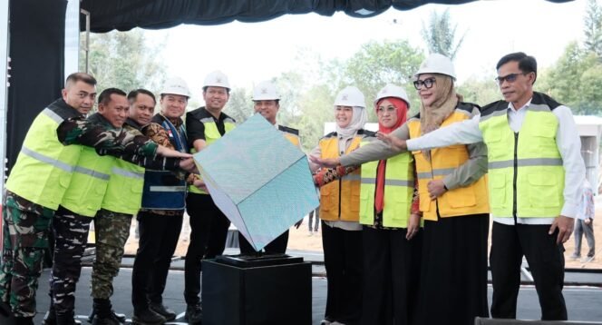 
					Gubernur, Wakil Gubernur, dan Bupati Gowa Tandai Dimulainya Pembangunan RS Regional di Malino