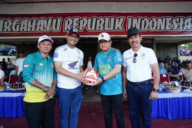 
					Buka Turnamen Sepak Bola Antar Desa di Parangloe, Wabup Gowa: Jaga Persaudaraan dan Sportivitas