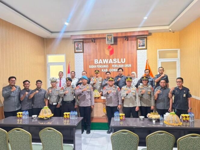 
					Perkuat Sinergitas Antar Lembaga, Kapolresta Gowa Silaturahim ke Bawaslu Kabupaten Gowa