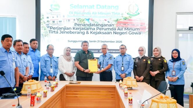 
					Perumda Tirta Jeneberang Gowa dan Kejari Jalin Kerja Sama Penanganan Hukum