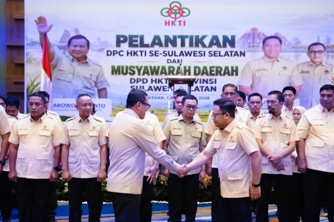 
					Dilantik Jadi Ketua HKTI Gowa, Darmawangsyah Muin Fokus Majukan Pertanian
