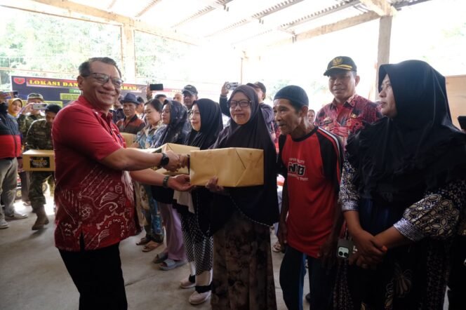 
					Pemkab Gowa Dorong Kolaborasi TNI dan Masyarakat Percepat Pembangunan Desa